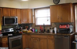219 MEADOW DR, MOUNT LAUREL, NJ 08054