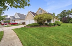 344 Sunflower Dr, Egg Harbor Township, NJ 08234