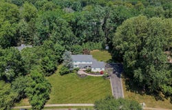 11 Lyon Road, Middletown, NJ 07748