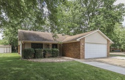 40 Village Road, Bargersville, IN 46106