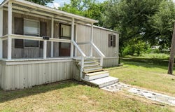517 Poplar Street, Lott, TX 76656