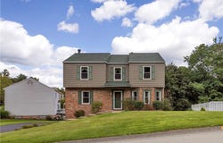 156 Dinwiddie Dr, New Kensington, PA 15068