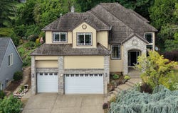 3821 FAIRHAVEN Dr, WestLinn, OR 97068