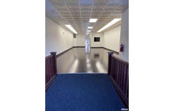 15 E SIDE Square, Canton, IL 61520