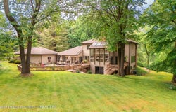 1160 Fox Chase, Okemos, MI 48864