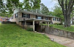 407 Morris  ST, Berryville, AR 72616