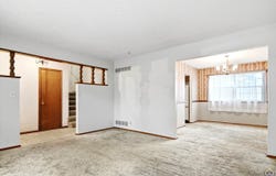 3418 W 10th Ter, Lawrence, KS 66049