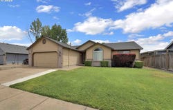 2451 BOWTIE AVE, Eugene, OR 97404