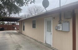 413 E De La Rosa, Del Rio, TX 78840