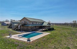 1204 County Road 215, Berryville, AR 72616