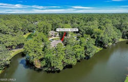 9 Strawberry Hill Road, Hilton Head Island, SC 29928