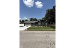 4520 Post Horn Court, Columbus, IN 47203