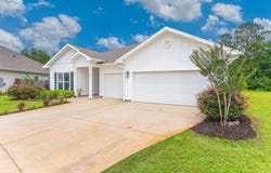 48 Hammock Circle, Freeport, FL 32439