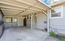 1004 S 5TH AVE, Kelso, WA 98626