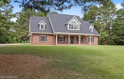 535 Graves Road, Ellisville, MS 39437