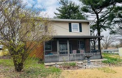 1423 SHELLEY Drive, Vandalia, IL 62471