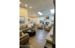 9211 Eminence Ct, Louisville, KY 40059