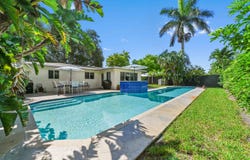 4311 NE 16th Avenue, Oakland Park, FL 33334