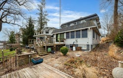 5505 Lakewood Drive, Coloma, MI 49038