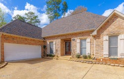 626 Wendover Drive, Ridgeland, MS 39157