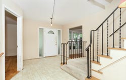 18210 Rainbow Drive, Lathrup Village, MI 48076