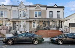 36 1/2 Hecker St, Newark City, NJ 07103-2802