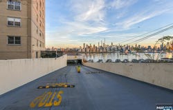 6600 Boulevard East 22J, West New York, NJ 07093