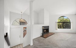 1943 Diamond St, San Diego, CA 92109