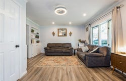 2300 Locust Street, West Des Moines, IA 50265