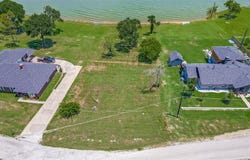1505 Hillcrest Drive, Little Elm, TX 75068