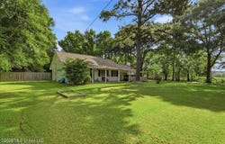 2596 Tank Road, Terry, MS 39170