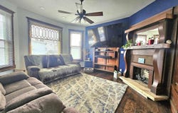 107 NW 3rd Ave, Independence, IA 50644