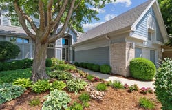5769 Gallery Court, West Des Moines, IA 50266