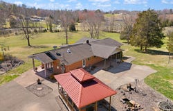 1034 New Zion Road, Williamsburg, KY 40769