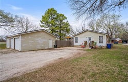 113 W Adams Street, Coffeyville, KS 67337
