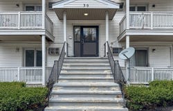 30 Abbey Rd, Leominster, MA 01453