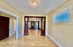 2 Shirley St, Worcester, MA 01610