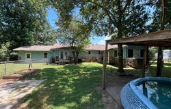 905 Harris Road, Ozark, AR 72949