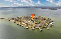 653 Enchanted Isles Drive, Mabank, TX 75156
