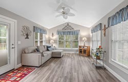1050 Mihill Ave, Fond Du Lac, WI 54935
