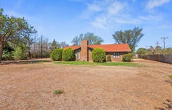 101 Dana Avenue, Earth, TX 79031