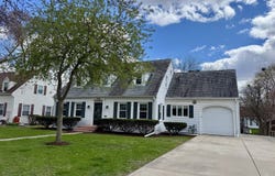 1210 Glenwood Avenue, Joliet, IL 60435