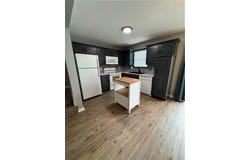 1647 SW Highland Drive, Lee's Summit, MO 64081