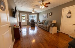 367 Saint Martins Lane, Hazard, KY 41701