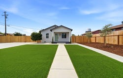 627 E Houston Avenue, Visalia, CA 93292