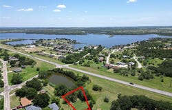 1 Round Hill Way, Runaway Bay, TX 76426