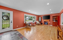2 Hartwood Road, Bethlehem, NY 12054