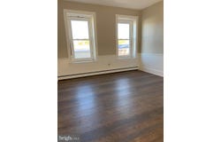 11 N WEST STREET, DOYLESTOWN, PA 18901