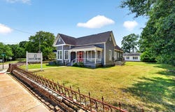 710 S Main St, Poplarville, MS 39470