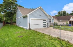 13707 Bennington Avenue, Grandview, MO 63030